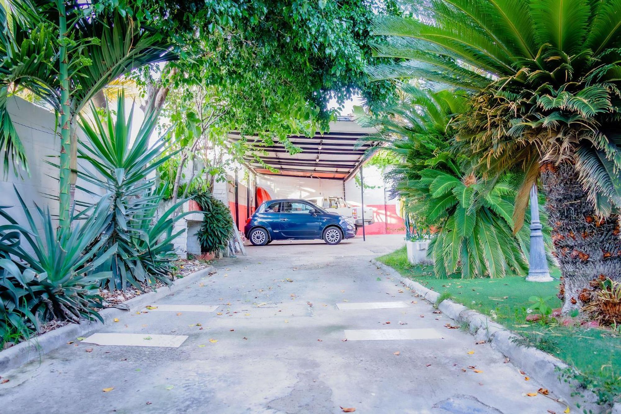 Hostal Antares Manta Exterior photo