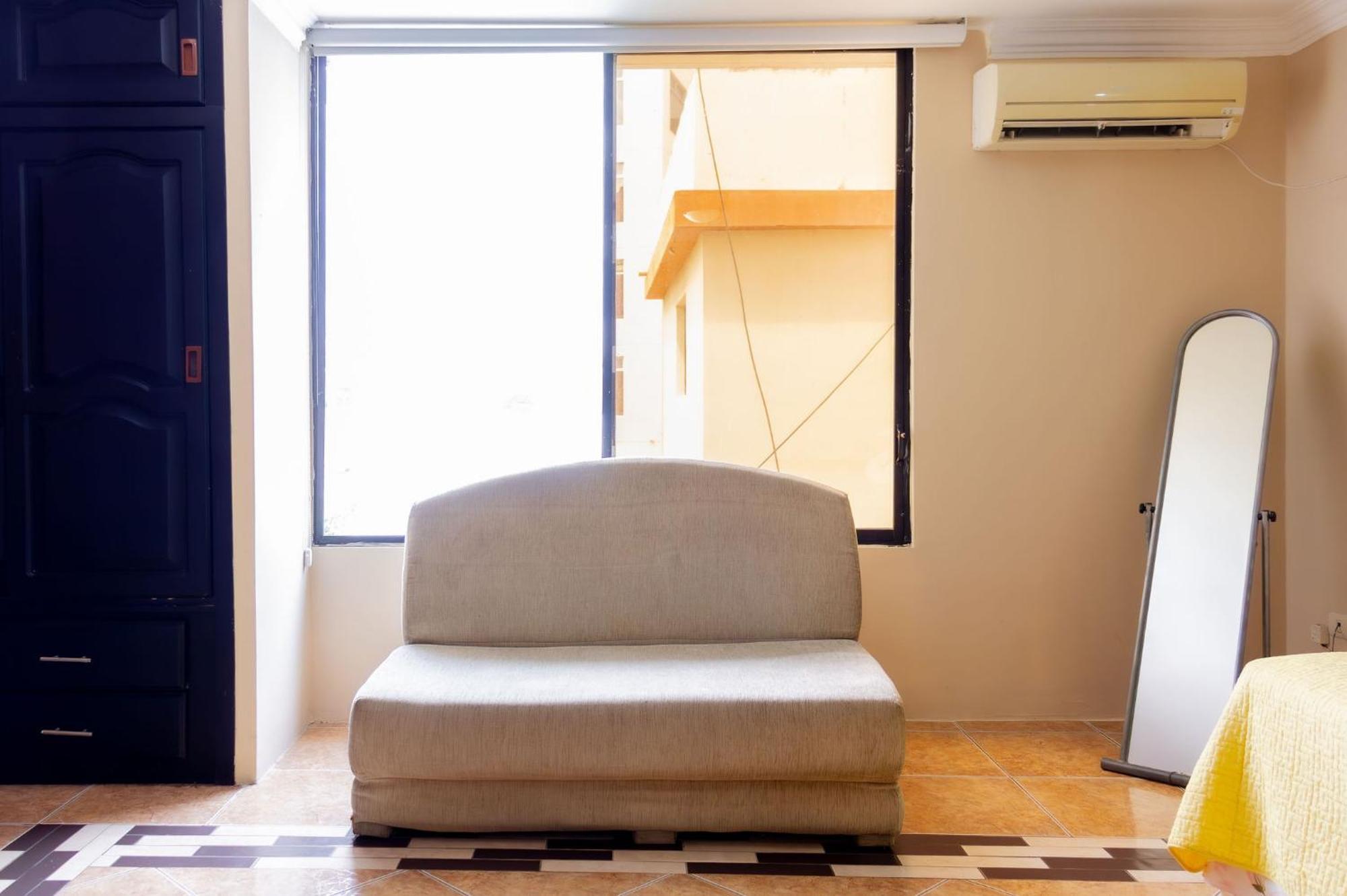 Hostal Antares Manta Exterior photo